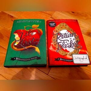 Isle of the lost/Return to the Isle of the lost 2 book set